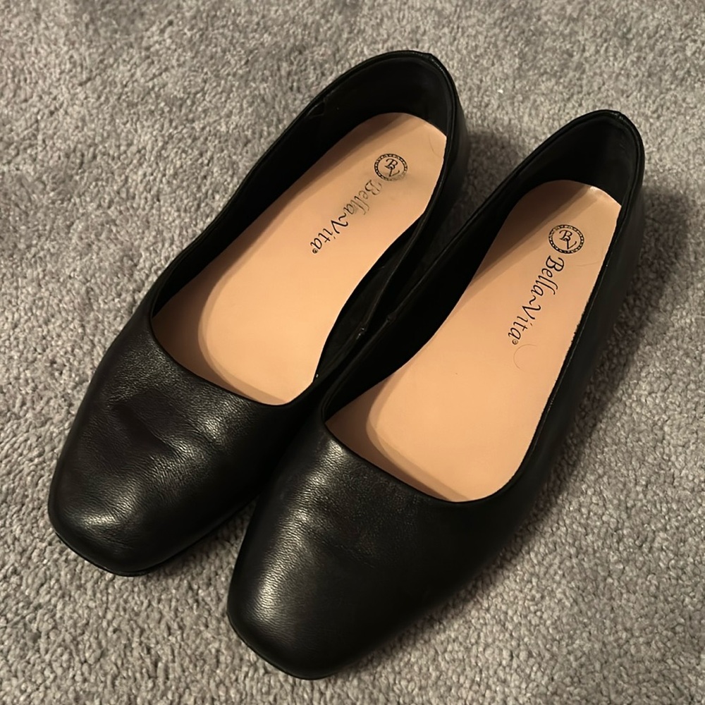 BELLA VITA Womens Black square Toe Slip On genuine Leather Flats Shoes 7 W wide